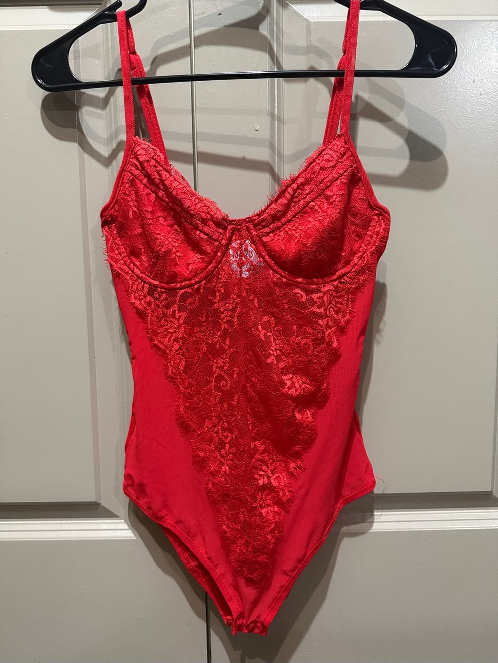 Princess Polly Red Lace Bodysuit Sz 4